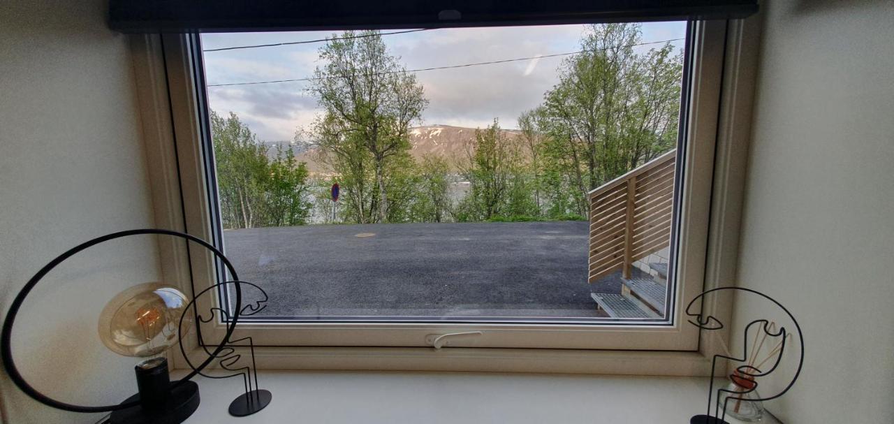 Tromsoapartment Silent Area With Nice View I Have Warm Caravan For Rent Same Place, 4 People Zewnętrze zdjęcie
